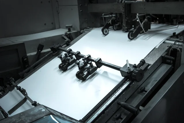 Secure printing press plate in operation